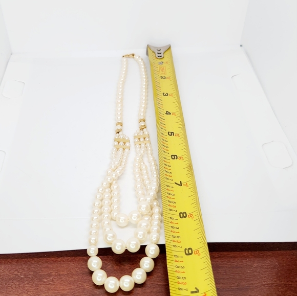Vintage Faux Pearl Necklace Gold Tone Multi Strand Graduated Draped Layer Estate - Picture 4 of 5